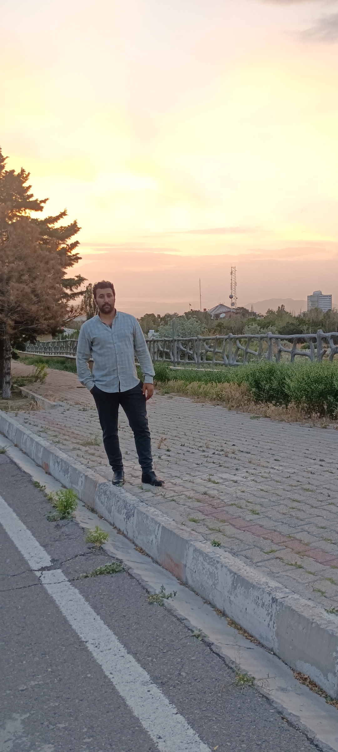 Mostafa Sadeghzadeh